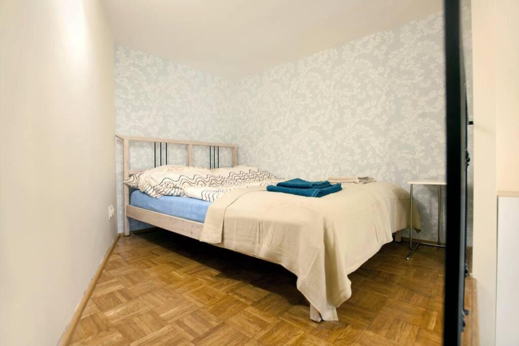 Supercute Mini House In The Center Apartment